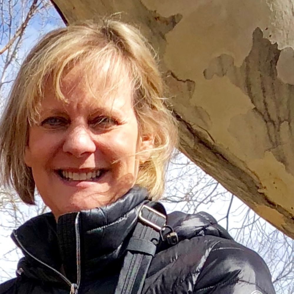 Meet your Posher, Dee